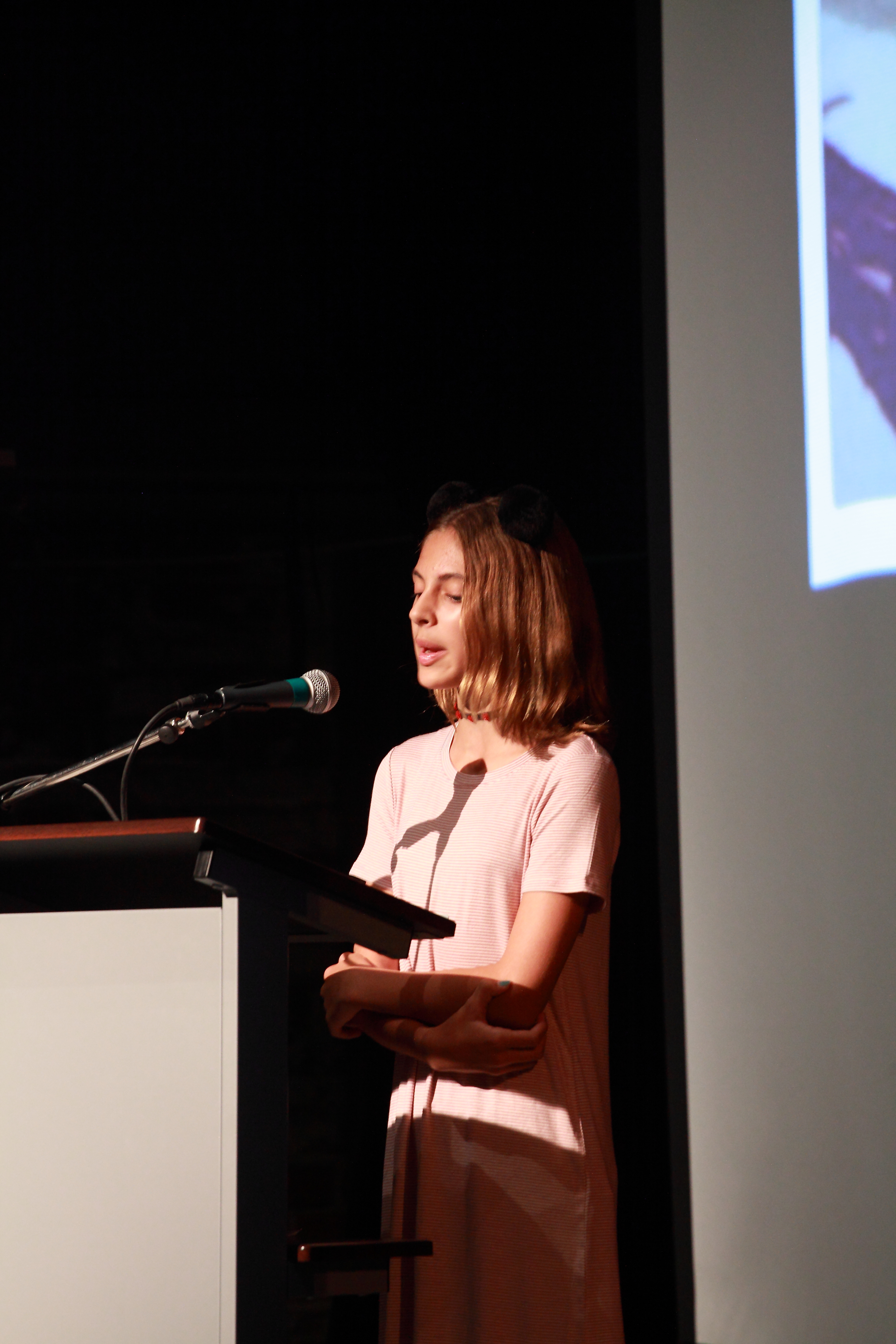 8D2368C0-5AD9-4D92-857B-2487011DFBC8